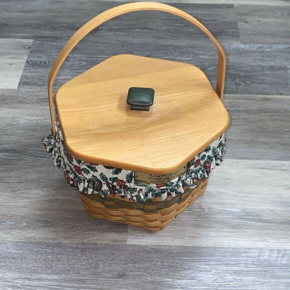 Longaberger ® Christmas Collection™ 1997 Edition Snow flake Basket™ - Picture 1 of 12